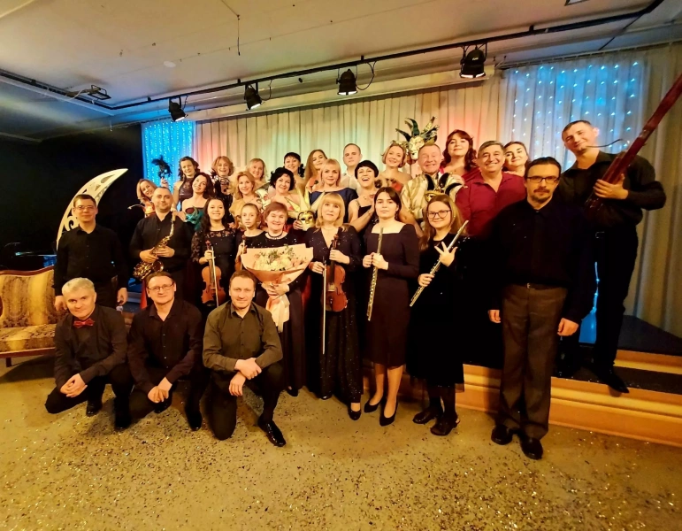 «Новогоднее конфетти»