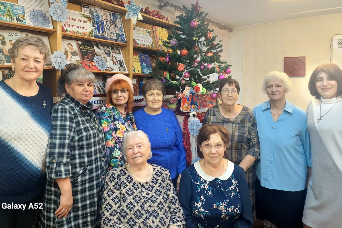 У зимы в Святки свои порядки
