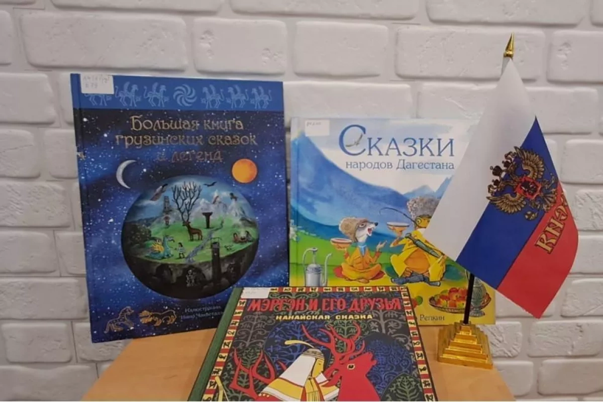 Информационный час «В кругу своих»