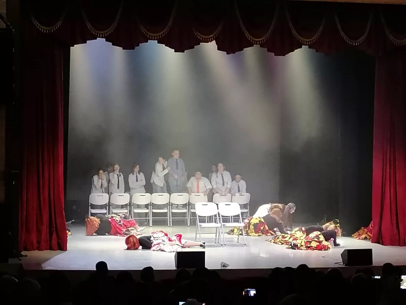 Зрелищно-игровая программа «Юмористический квартирник»