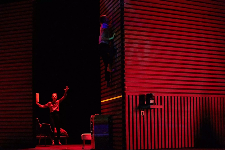 TheatreHD: Ложные признания