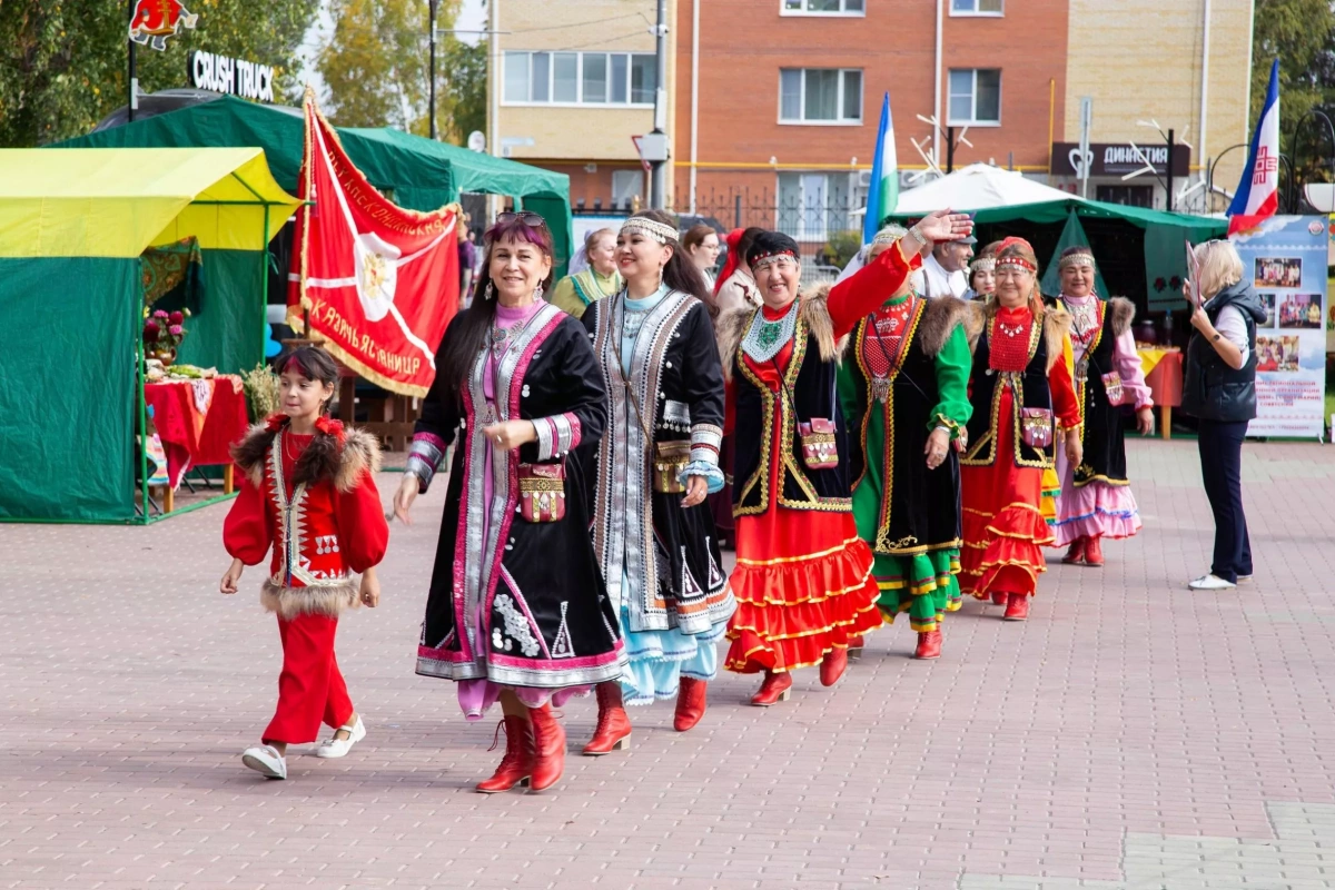 Театрализованная просветительская программа театра русского костюма «Ситцевая Русь»