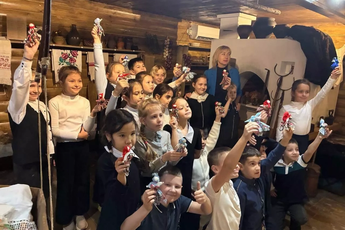 Тематическая экскурсия с элементами практического занятия «Кукла-скрутка «Капустка»