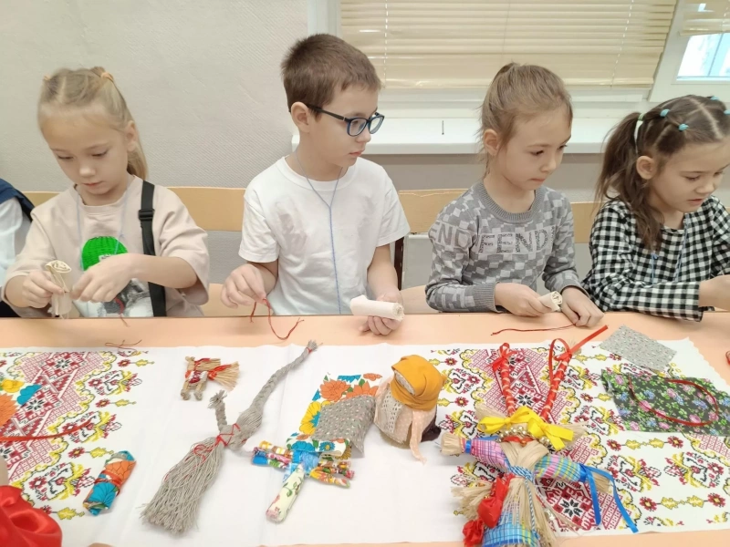 Тематическая экскурсия с элементами практического занятия «Кукла Коза»