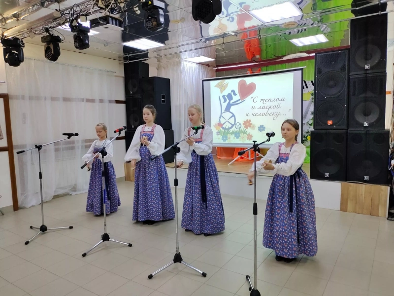 Тематическая программа «Мне через сердце виден мир»