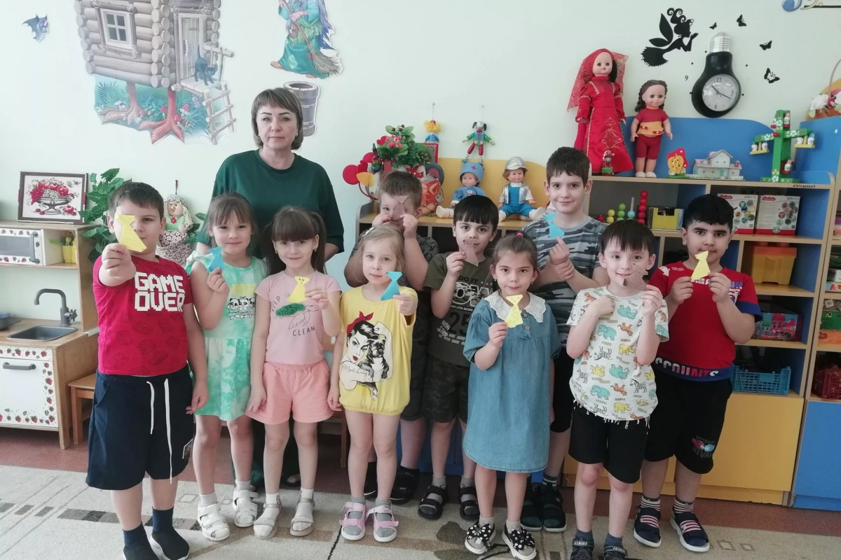 Познавательно-игровая программа «Мягкие лапки, а в лапках царапки»
