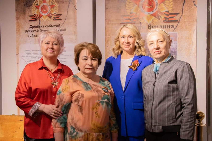 Тематическая экскурсия с элементами практического занятия «Брошь Горгиевская»