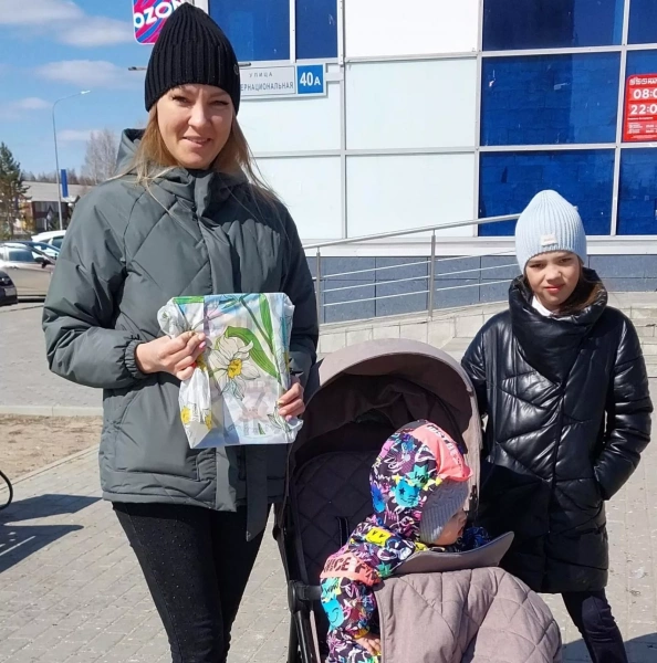 Подрастаю с книжкой я