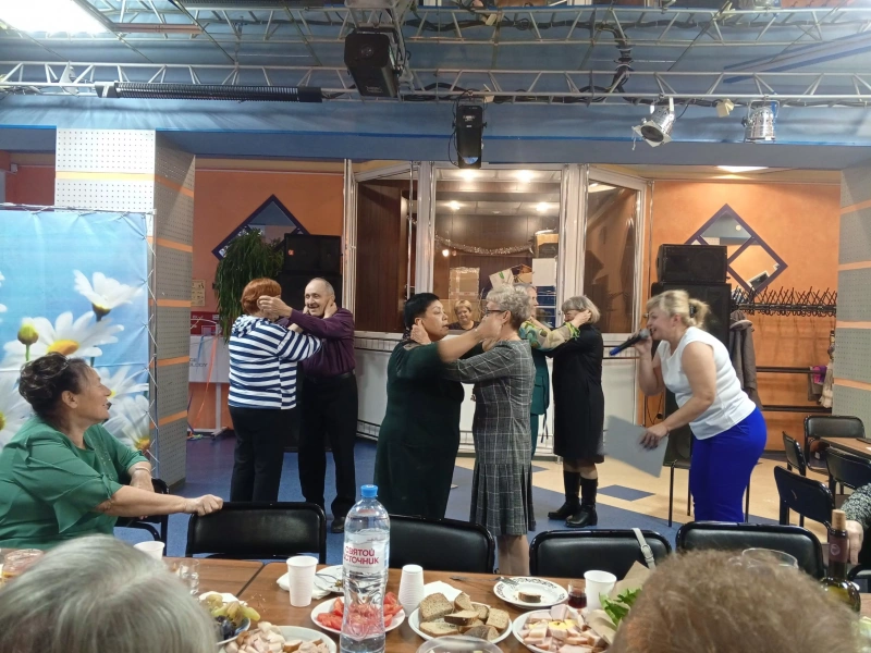 «Нашей жизни осень золотая!»