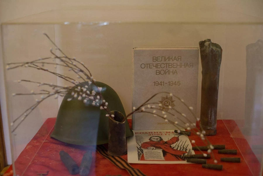 Фото–выставка, посвященная Дню Победы в Великой Отечественной войны «Подвигу жить в веках!»