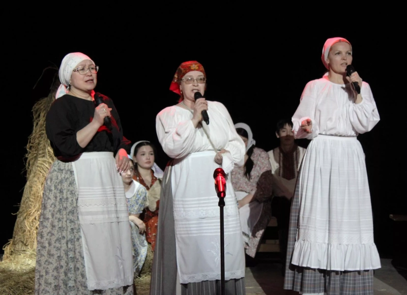 Музыкальный спектакль «Бабоньки»