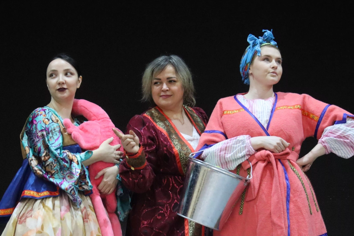 Спектакль «Пока, Боги в отпуске!»