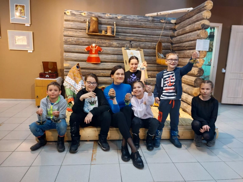 Тематическая экскурсия с элементами практического занятия «Сувенир «Кукла Ворона»