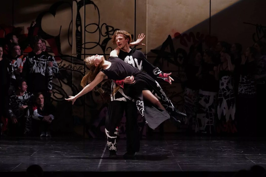 TheatreHD: Ромео и Джульетта во мгле