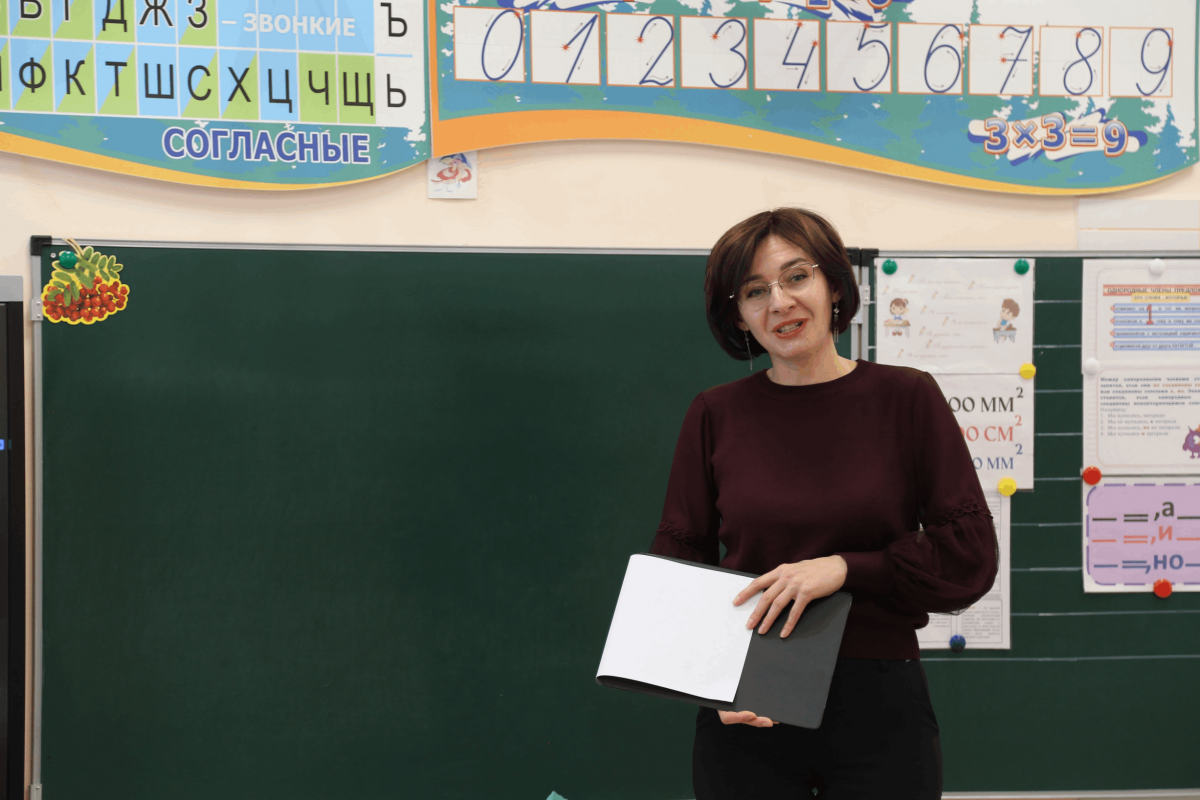 Познавательная программа «Тайны Нового года. Путешествие в прошлое и будущее»