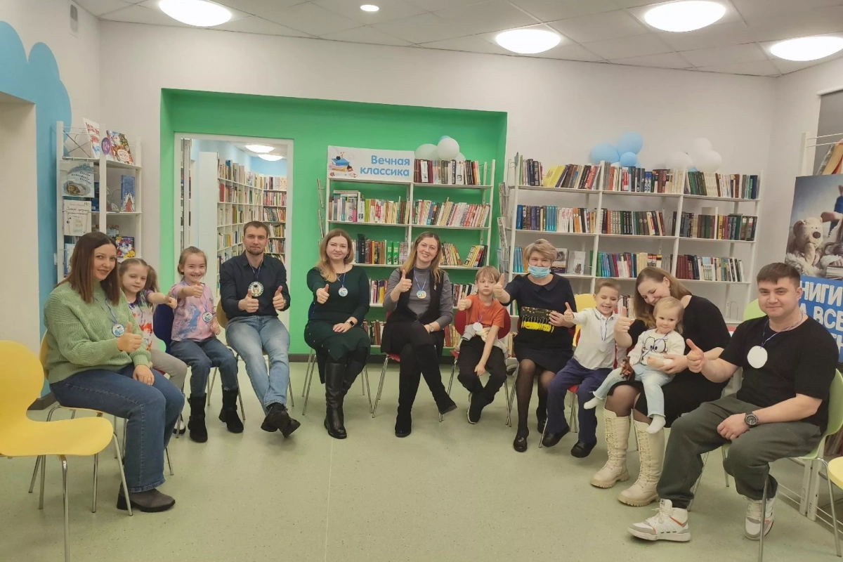 «Первоклашки в царстве книг»