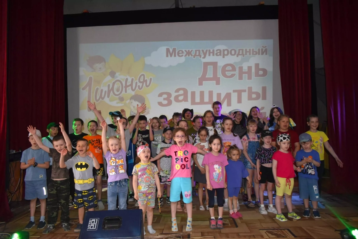 Театрализованная игровая программа «Звонкое лето – детства планета»
