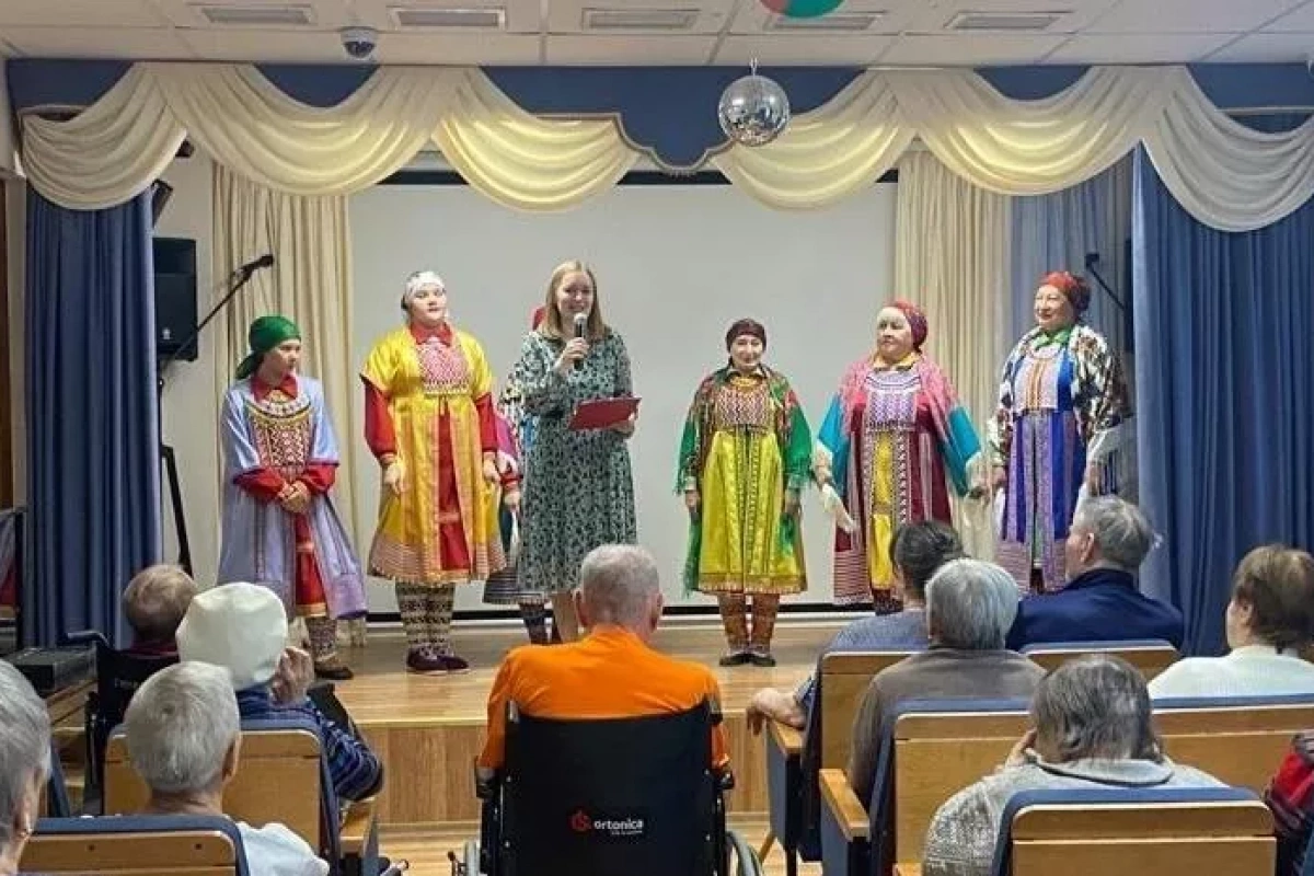 Праздничная программа «Мелодии вечности»