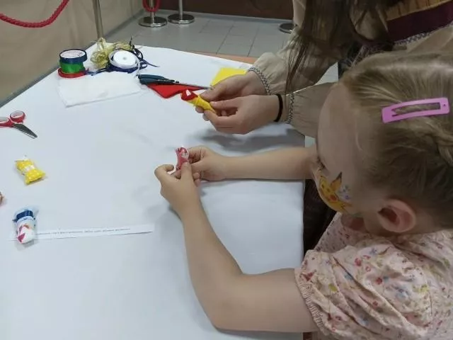 Тематическая экскурсия с элементами практического занятия «Кукла «Пеленашка»