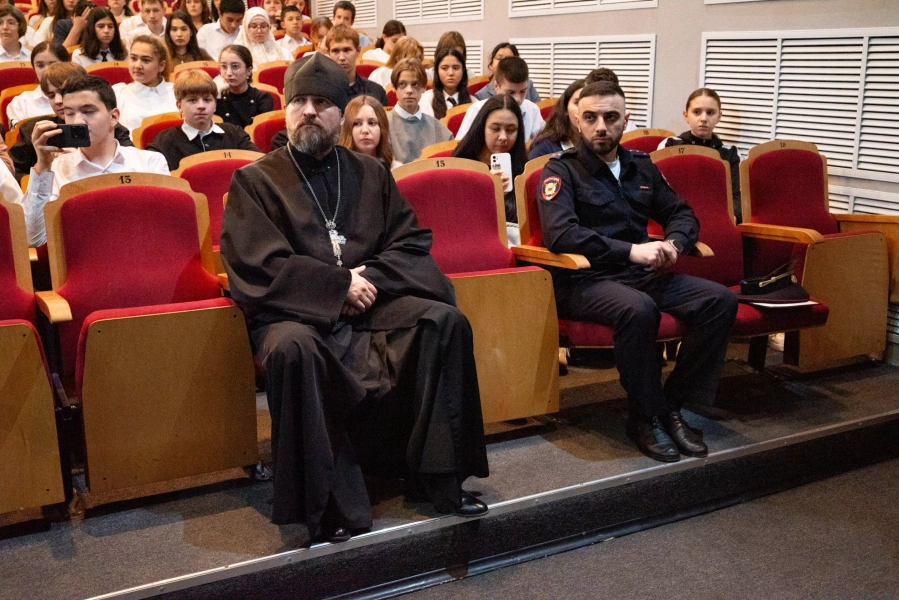 «Нам в этом городе жить»