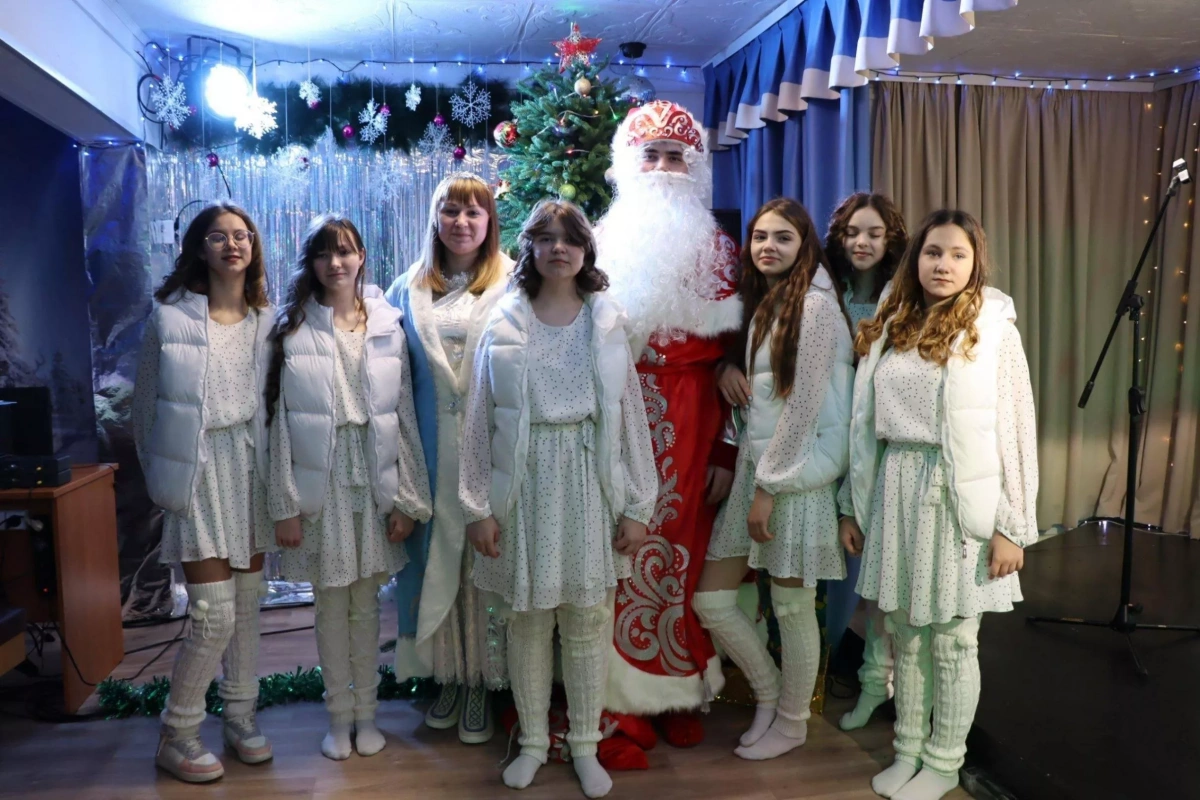 Новогодняя программа «Озорное новогодье»