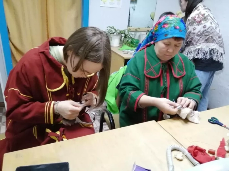 Выездная выставка «Искусство напёрстка»