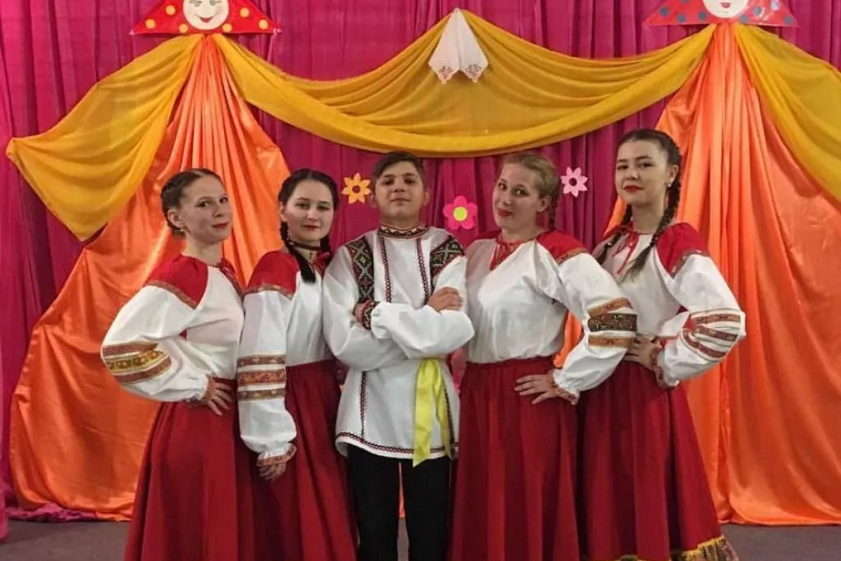 Театрализованное представление «Как бывало в старину,девушки гуляли»
