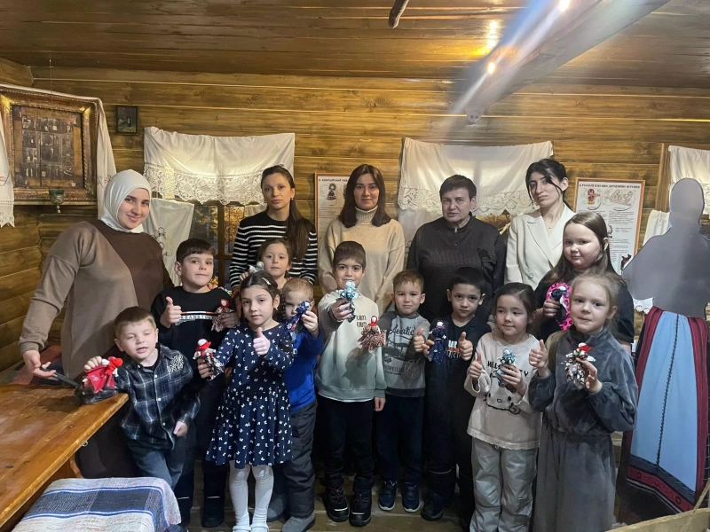 Тематическая экскурсия с элементами практического занятия «Кукла-скрутка «Капустка»