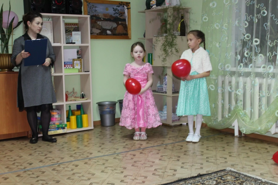 Тематический вечер «О той, кто дарует нам жизнь и тепло»