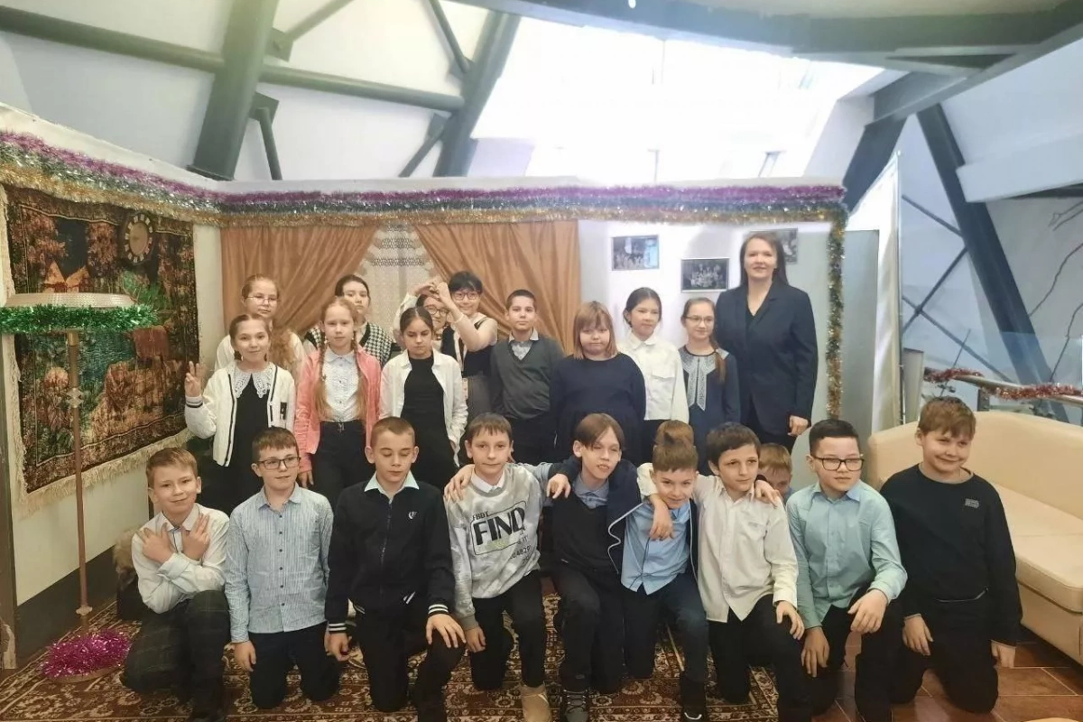 Выставка «Советский Новый год».