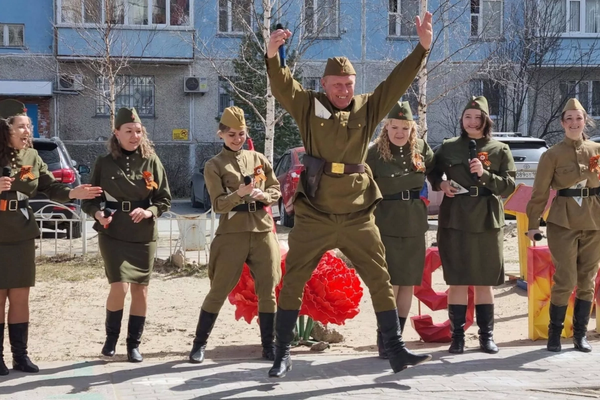 Агитбригада «Аты - баты»