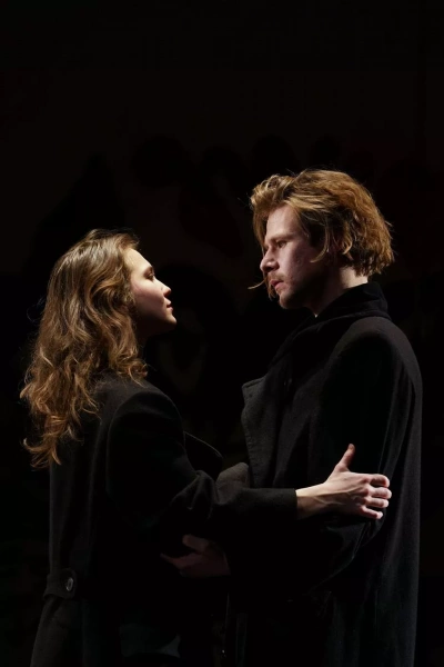 TheatreHD: Ромео и Джульетта во мгле