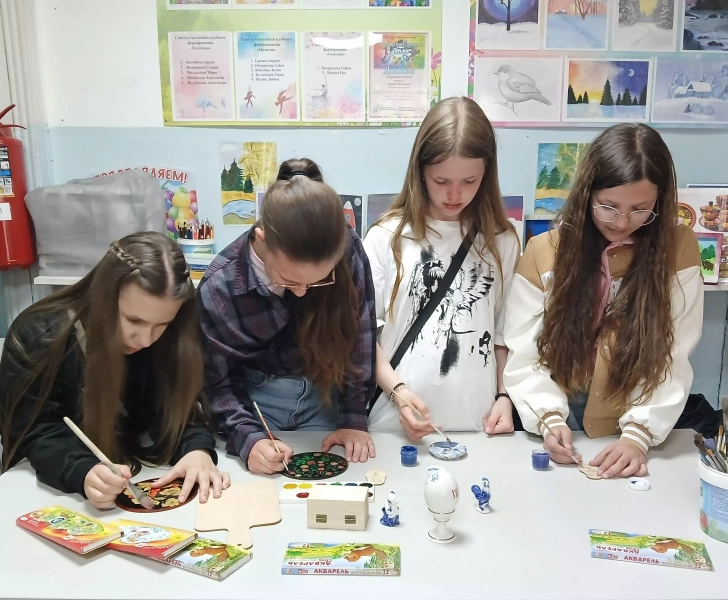 Тематический час «Россия в сердце навсегда»