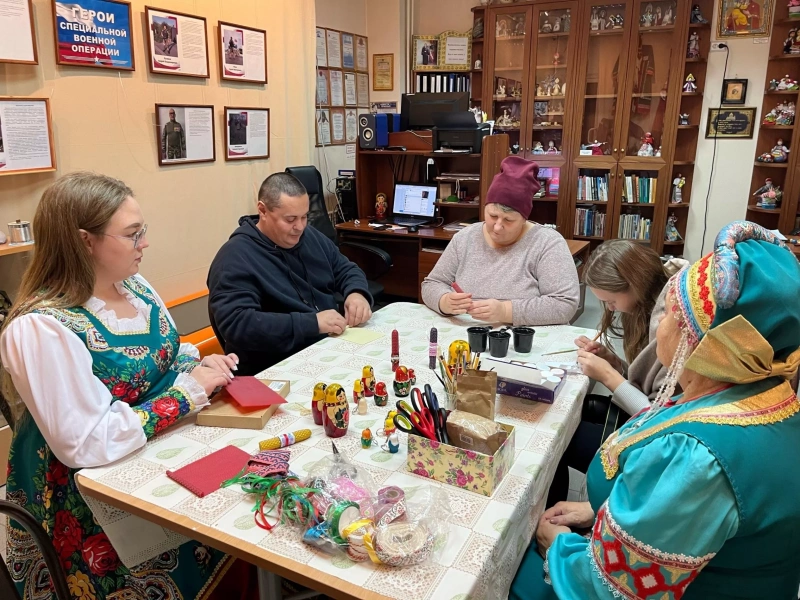 Мастер – класс по росписи деревянных брелоков «Матрешка»