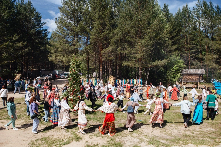 Народный праздник «Славянский хоровод»