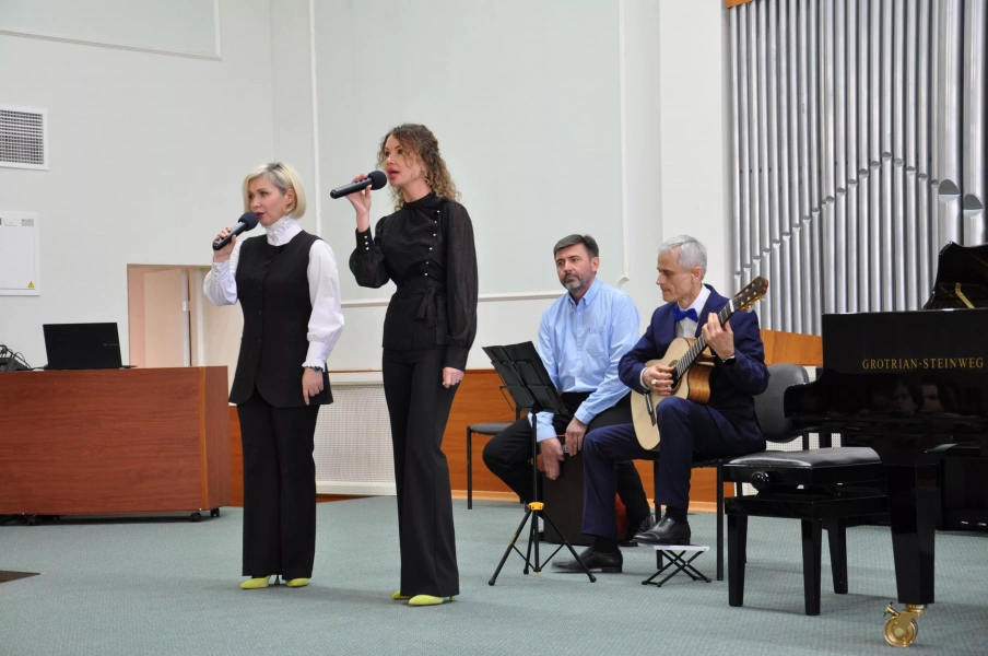 «Весеннее настроение»