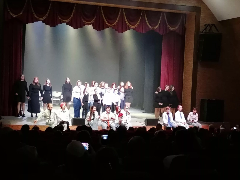 Зрелищно-игровая программа «Юмористический квартирник»