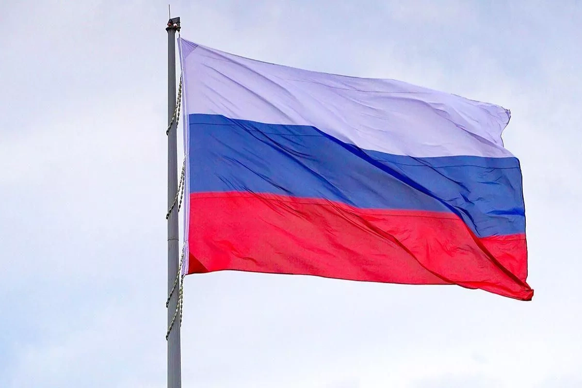 «Российский, гордый триколор»: познавательно–игровая программа