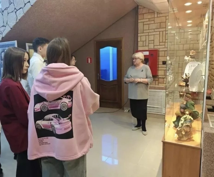 «Мещанский китч и его утилитарное применение»