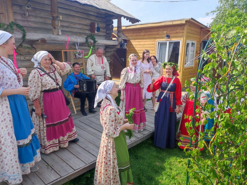 Календарь «живых» традиций