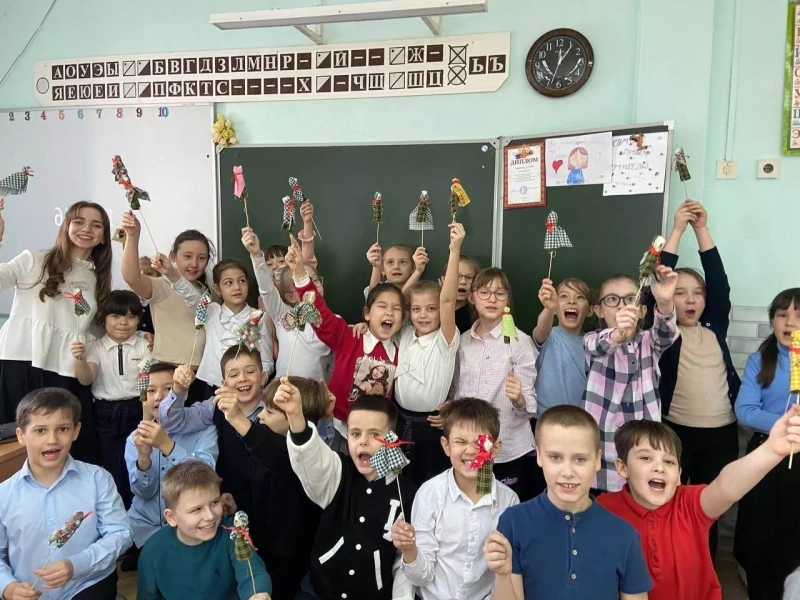 Тематическая экскурсия с элементами практического занятия «Сувенир «Кукла Ворона»