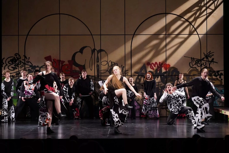 TheatreHD: Ромео и Джульетта во мгле