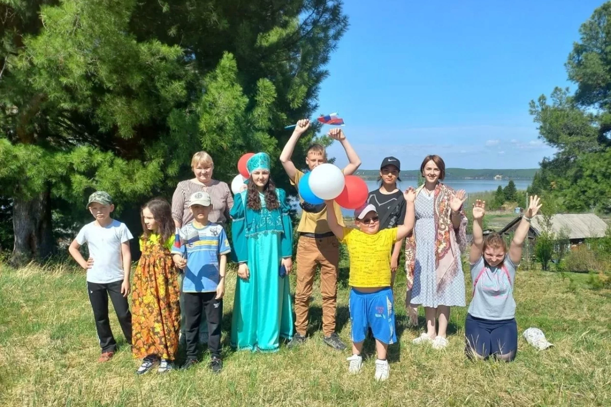«Творческие ребята»