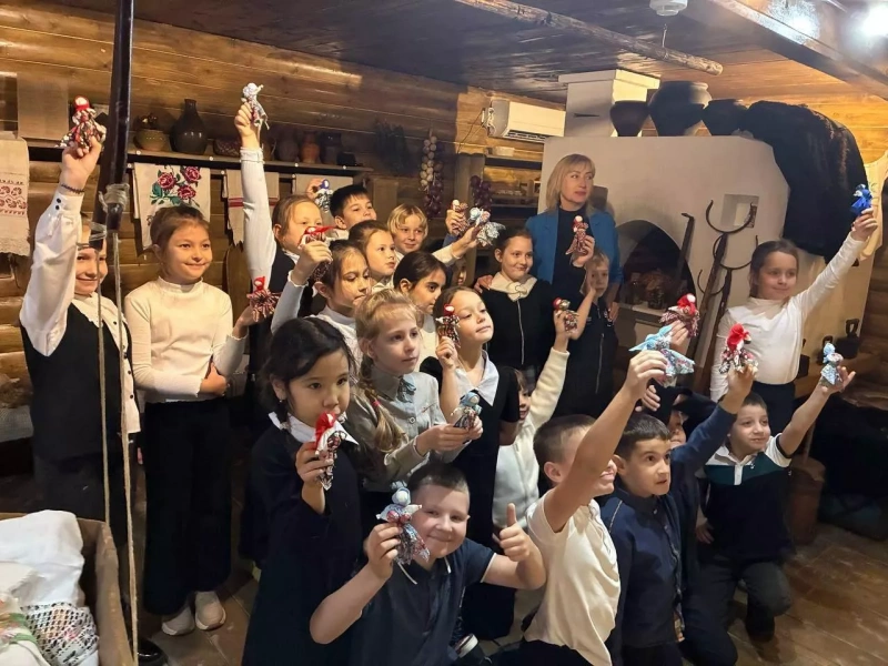 Тематическая экскурсия с элементами практического занятия «Кукла-скрутка «Капустка»